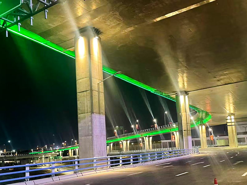 URUMQI AIRPORT, XINJIANG